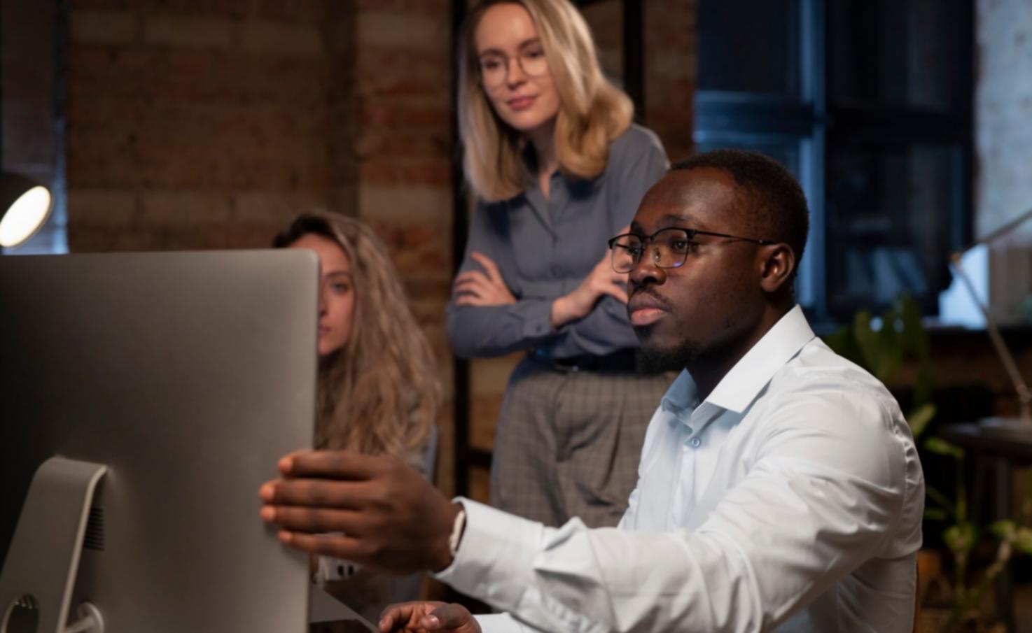 Estrategias de asignación de activos en portafolios empresariales